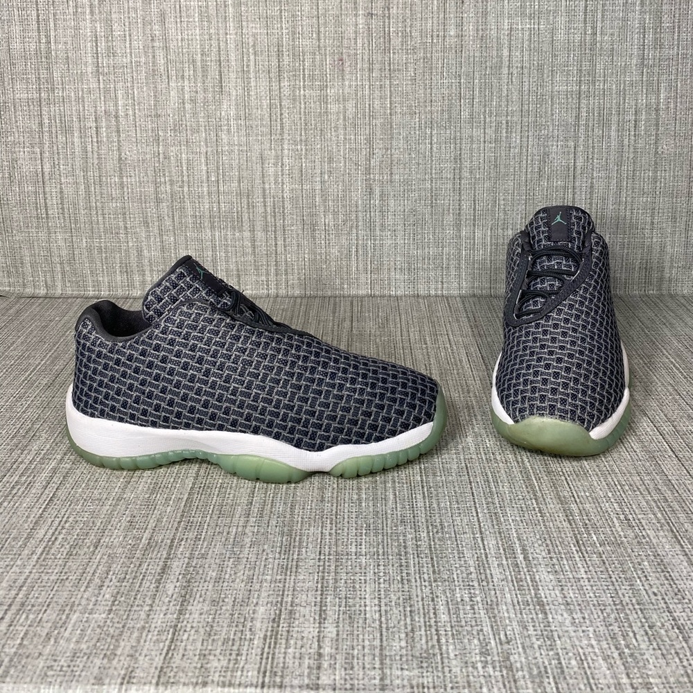 Nike Air Jordan Future Low Gray/Emerald Size 6.5